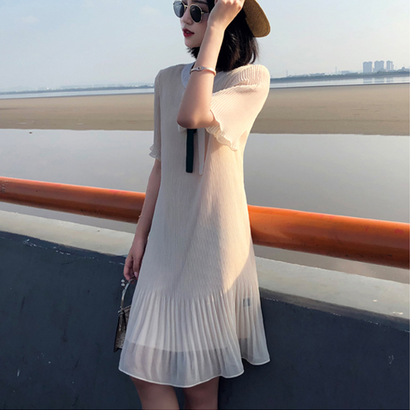 冷淡风?#26588;?#26408;耳边抖音连衣裙温柔仙女imiss裙子极简短款小个子ins