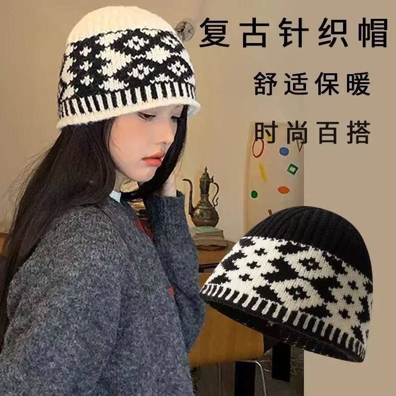 秋冬女显脸小保暖复古格子冷帽