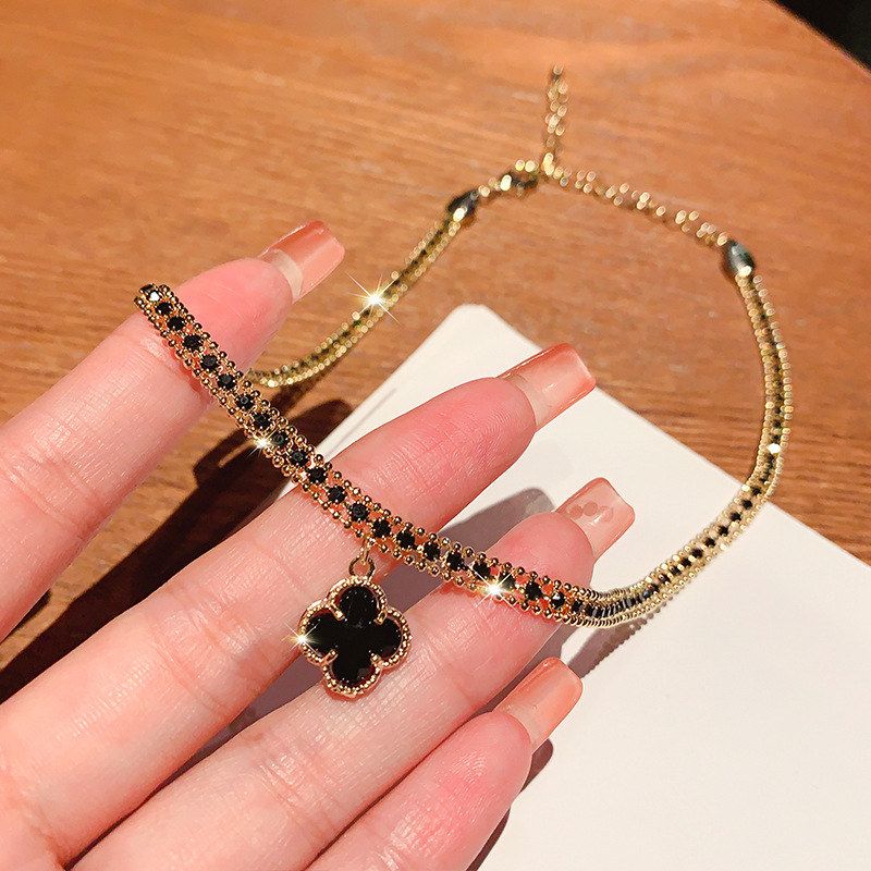 四叶链新款年轻奢锁骨时尚毛衣