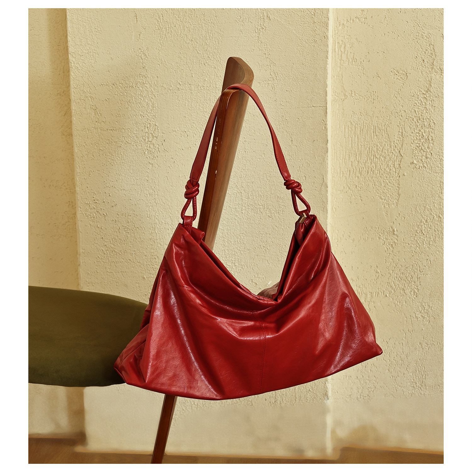 GXFMOD高级感大容量牛皮腋下包女2026新款红色洋气婚包软皮手提包,箱包皮具/热销女包/男包,腋下包,淘宝优惠券,粉丝福利购,淘宝优惠卷