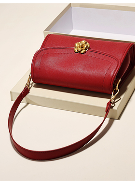 GXFMOD小众设计植鞣皮hobo包2025流行红色法棍包单肩斜跨女腋下包