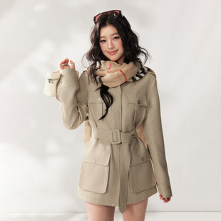 4muggle“鎏金猎场”早春细闪蝴蝶刺绣猎装外套挽袖金扣工装上衣