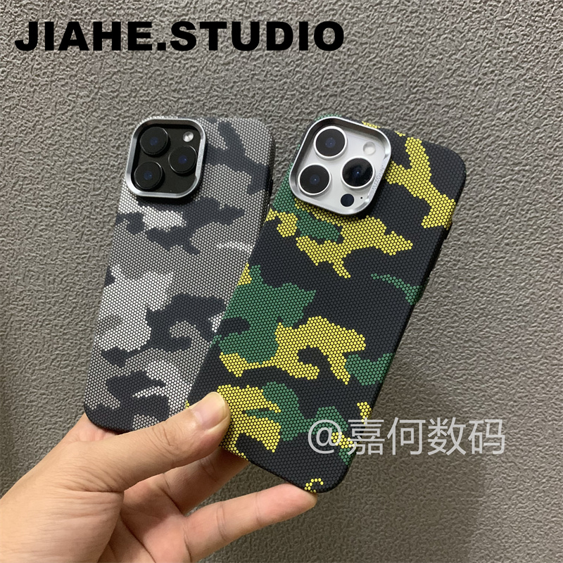 迷彩军绿蜂窝纹碳纤维纹理PC材质适用iPhone16proMax手机壳磁吸苹果15proMax硬壳14proMax浮雕保护壳轻奢肤感