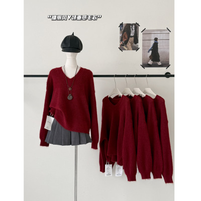 宽松v领红色套头毛衣女