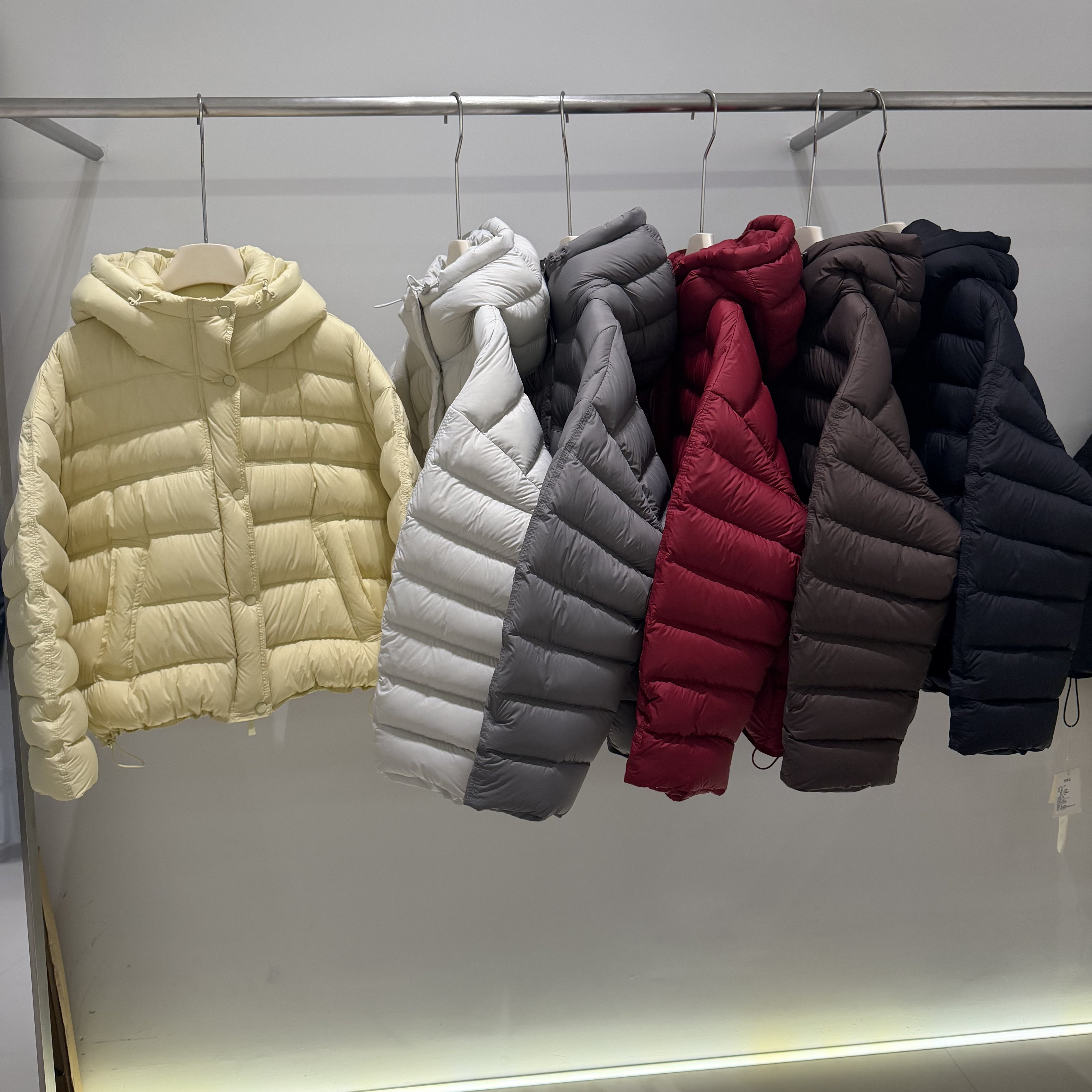 2025冬季新款泡芙排骨羽绒服女短款连帽90白鸭绒面包服小个子外套,女装/女士精品,羽绒服,淘宝优惠券,粉丝福利购,淘宝优惠卷