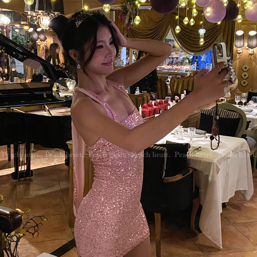 挂脖亮片抹胸连衣裙女