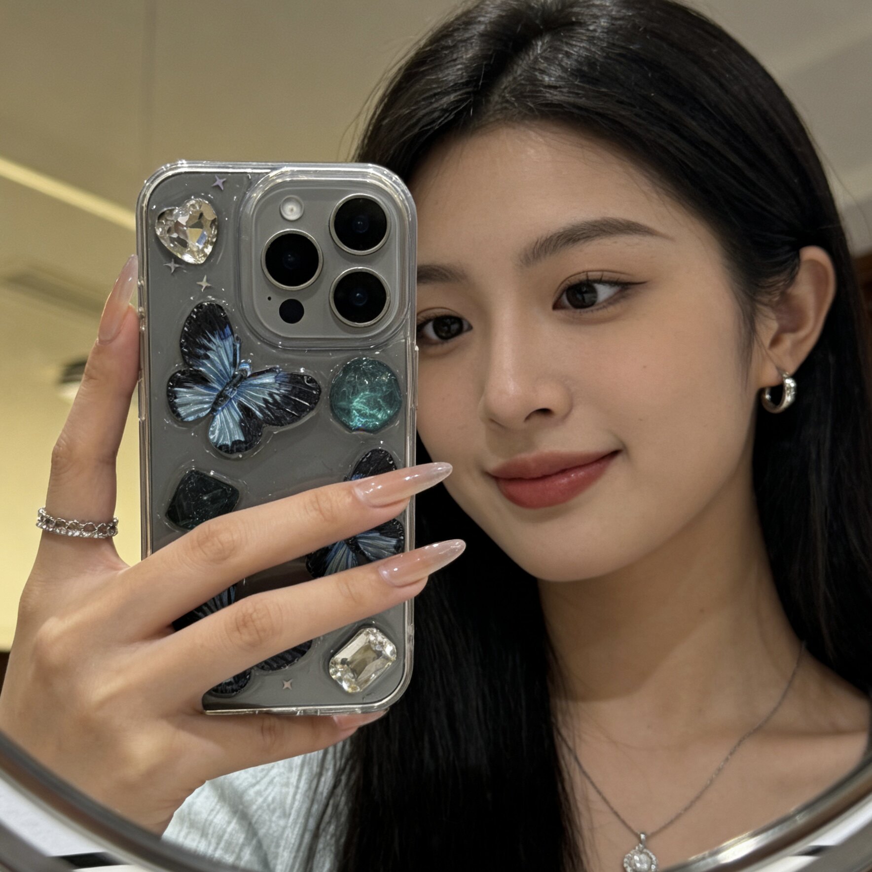 日韩水钻立体蝴蝶适用苹果17promax手机壳iPhone16 15pro滴胶iPhone14 13mini全包12pro保护套11防摔Air少女