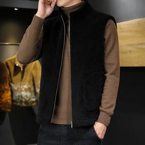 主推秋冬男士羊剪绒绒双面穿马甲外套XZ313B-1-M87-P100控价139图片