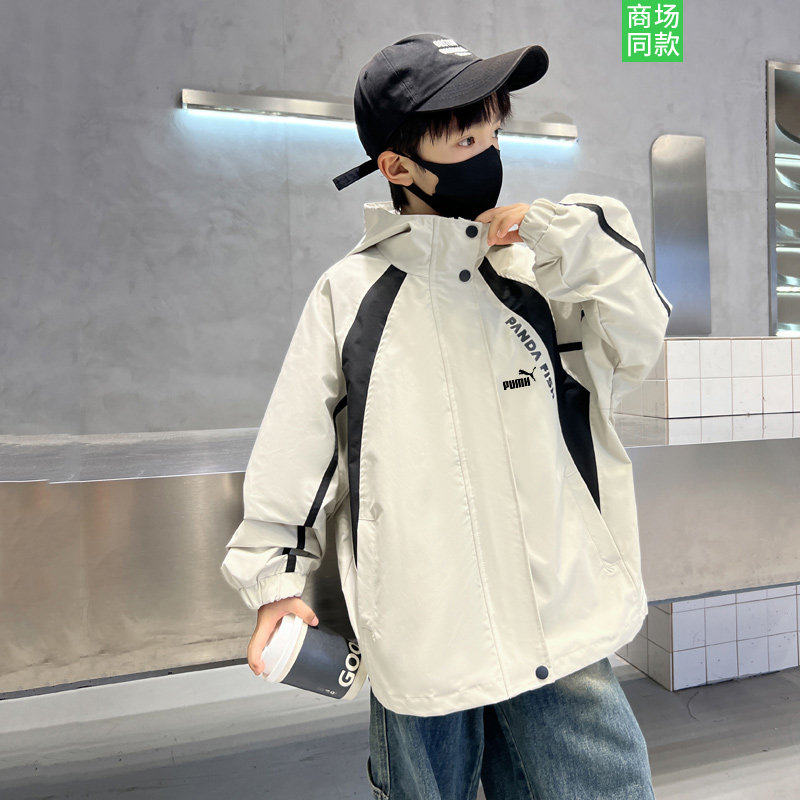 官网奥莱男童春秋外套2025新款中大童男孩洋气风衣休闲连帽冲锋衣