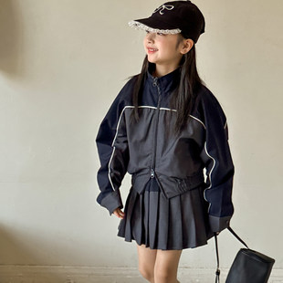女童套装春秋款2026新款初中生儿童冲锋衣女大童休闲百褶裙两件套
