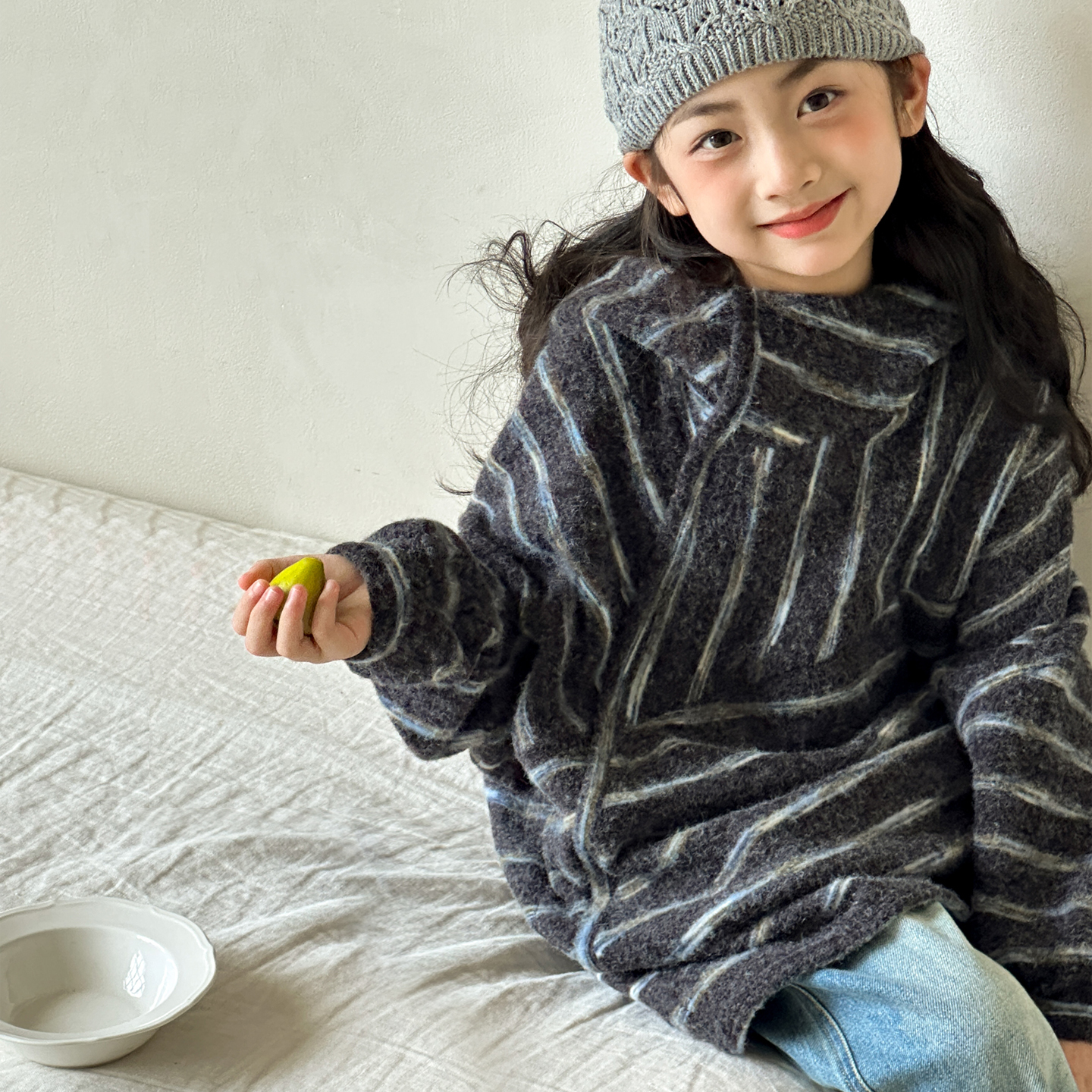 女童卫衣秋冬款女大童加厚保暖外套2025新款儿童冬季条纹连帽上衣