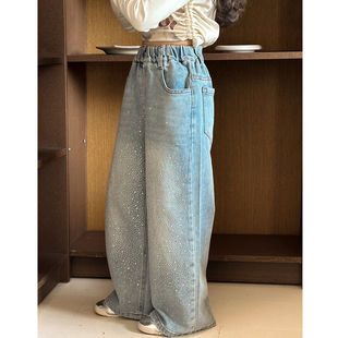 女童牛仔裤春秋款2026新款初中生春装宽松直筒裤女大童装烫钻裤子