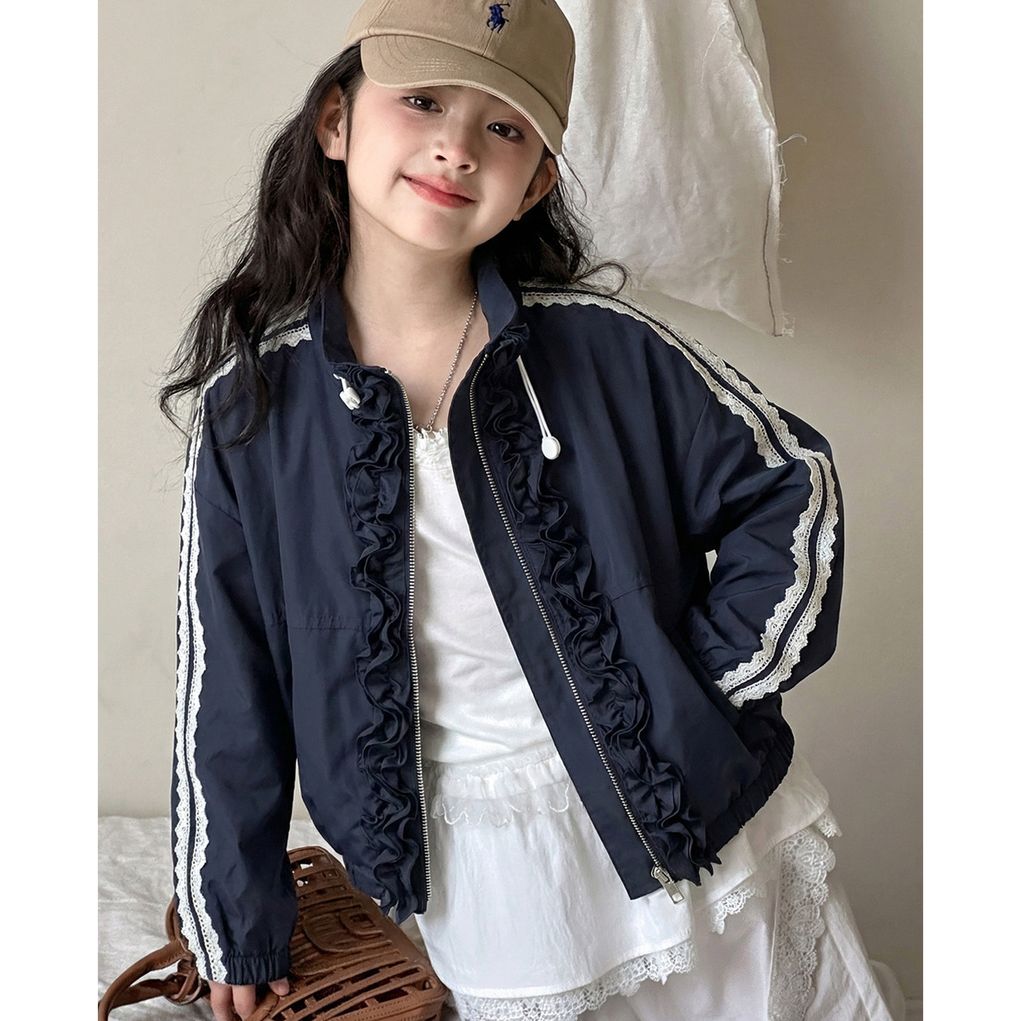 女童外套秋装2026新款女大童秋季巨好看上衣小女孩薄款宽松拉链衫图片