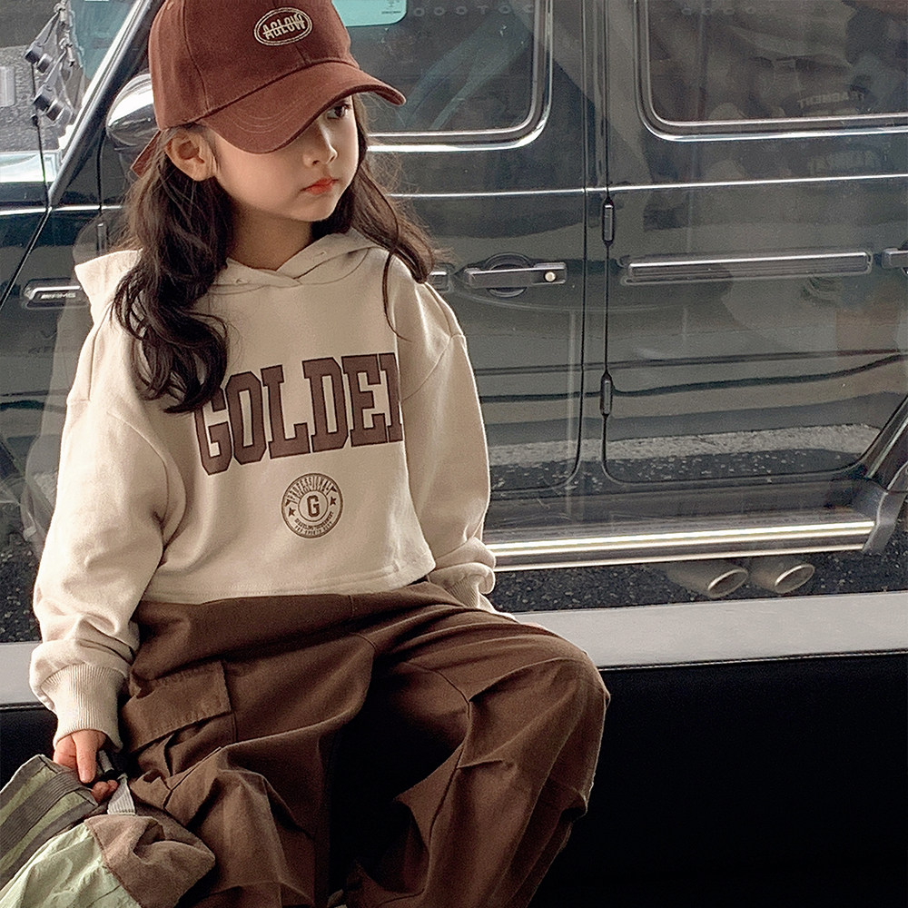 女童卫衣春秋款2026新款春装儿童宽松洋气短款绒衫女大童连帽上衣