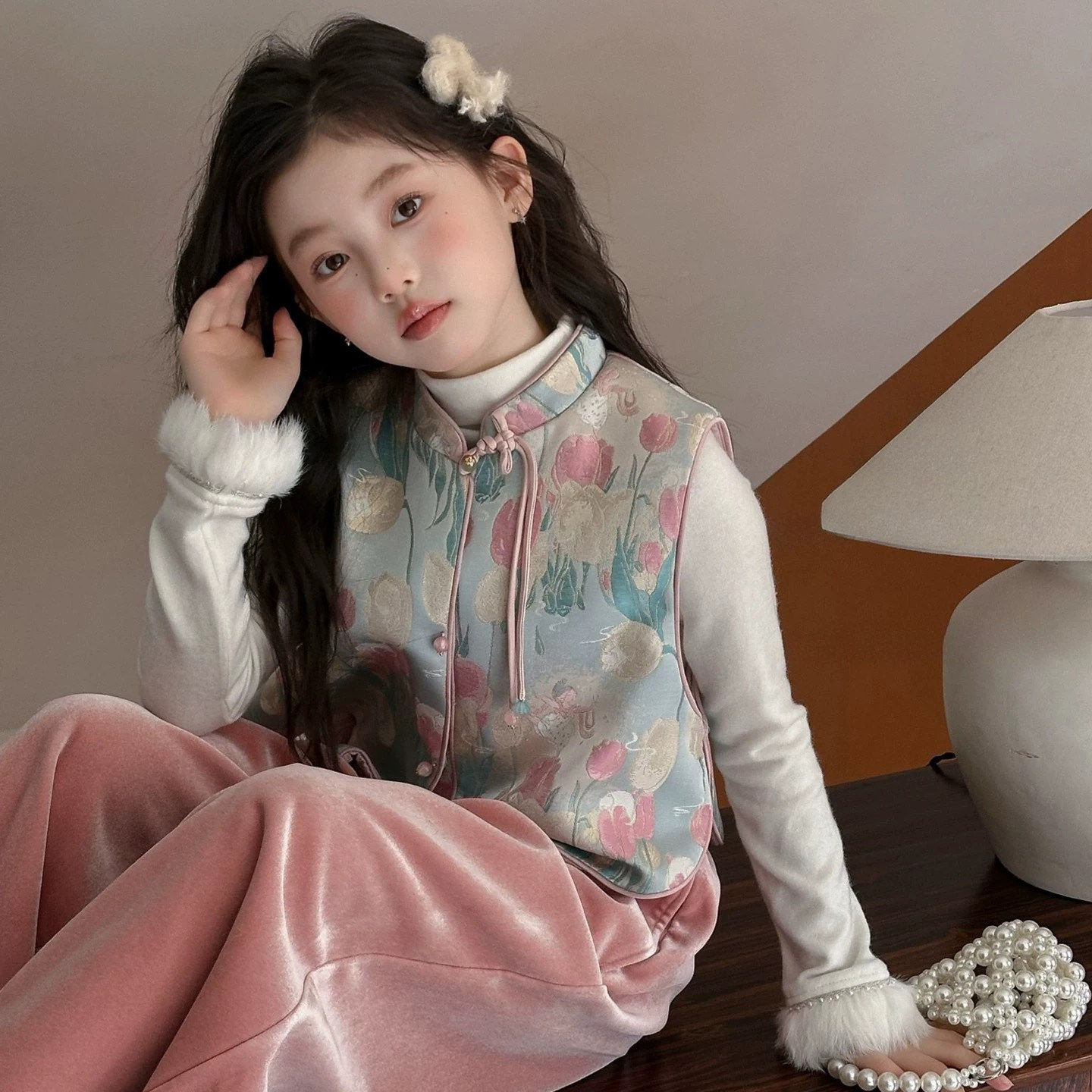 女童拜年服套装冬装2026新款女大童国风马甲初中生超好看新年衣服