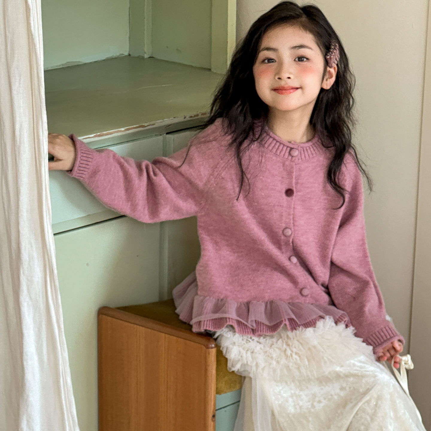 女童毛衣秋冬款2025新款多巴胺穿搭儿童针织开衫女大童超好看上衣