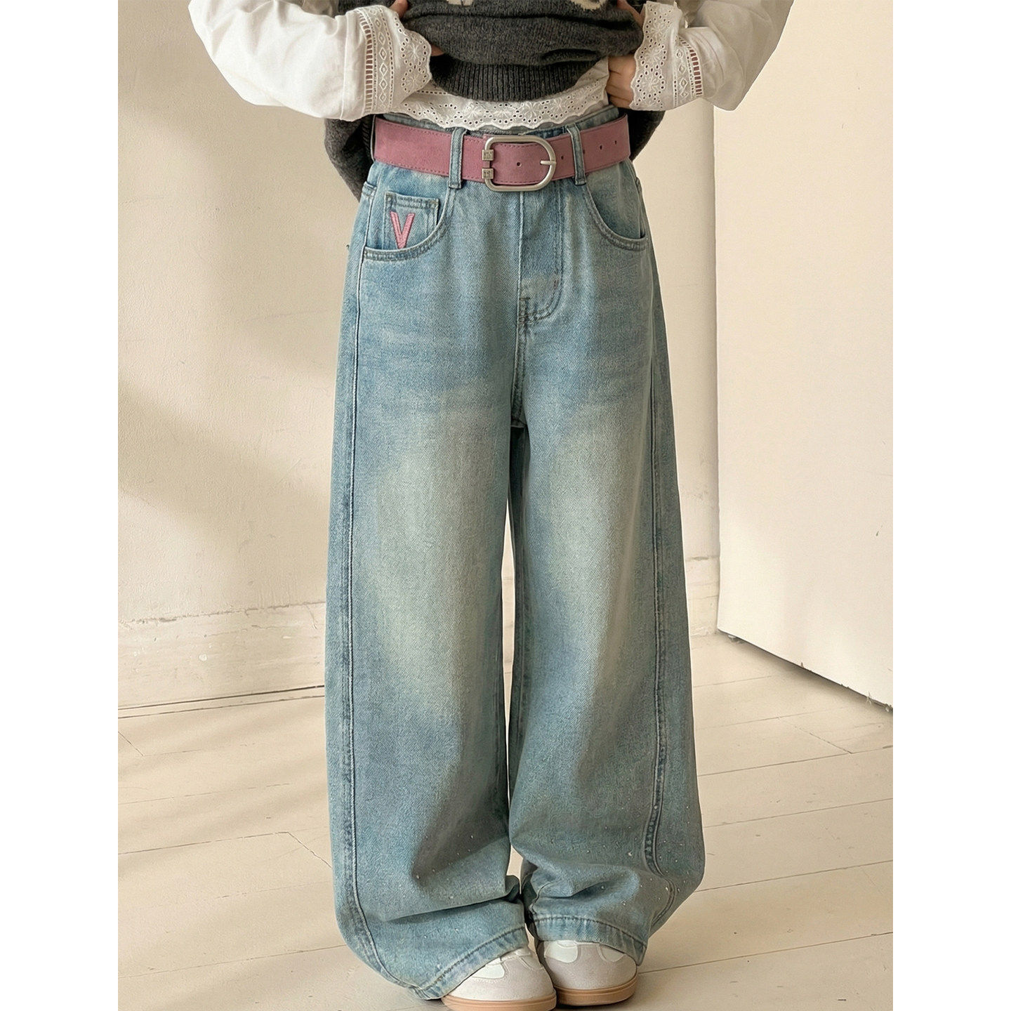 女童牛仔裤2026新款儿童春秋裤子高腰宽松大童春装休闲直筒阔腿裤