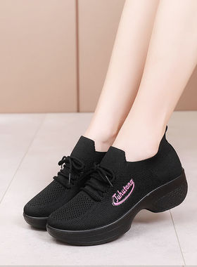 老北京布鞋新款广场舞蹈鞋透气休闲运动中跟飞织四季妈妈鞋健步鞋