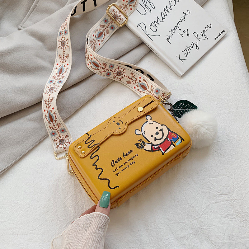 ins斜挎包女韩版2020春季新款女士手拿包个性可爱卡通简约小方包