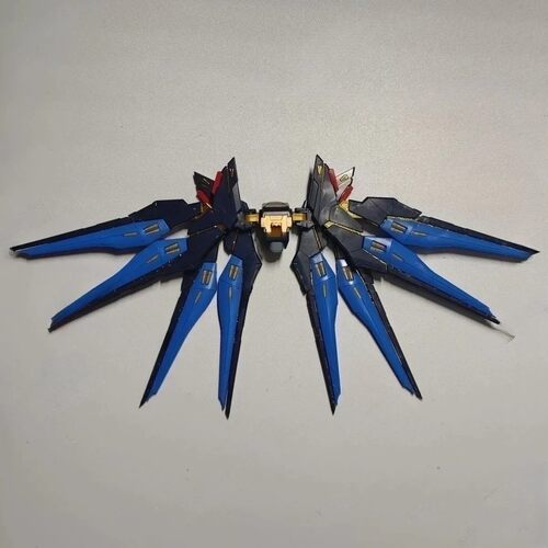 万代 RG 14 1/144 强袭自由 武器配件 翅膀 高达拼装模型补件