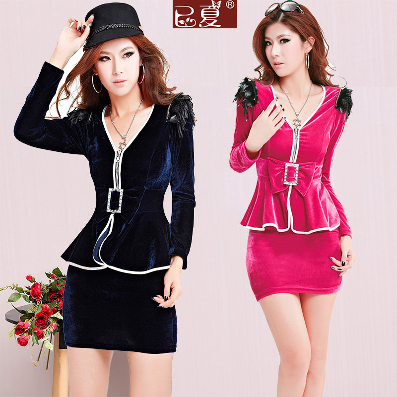 秋冬新款拉链修身风长袖连衣裙