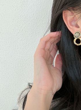 韩国高级感绿色圆圈耳环女金属感韩国耳饰简约气质名媛范银针耳钉