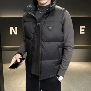 短款立领羽绒马夹男 休闲日系面包服保暖外套马甲背心M75-P110图片