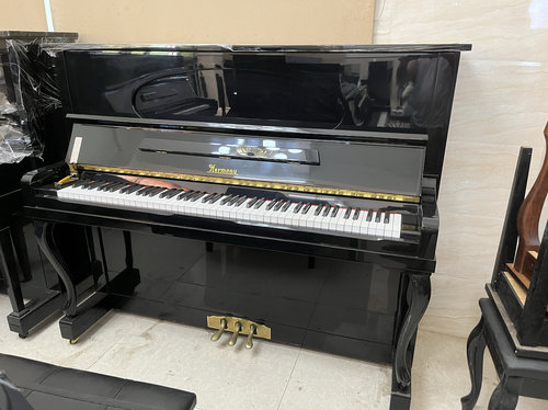 2008年购入2.3万哈曼尼125H二手钢琴家用练习考级学生儿童成人