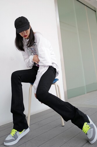 普通棉弹加长喇叭牛仔裤110