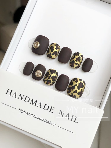 【M.Y nail 】纯手工手绘穿戴甲秋冬新款豹纹高级百搭短款美甲