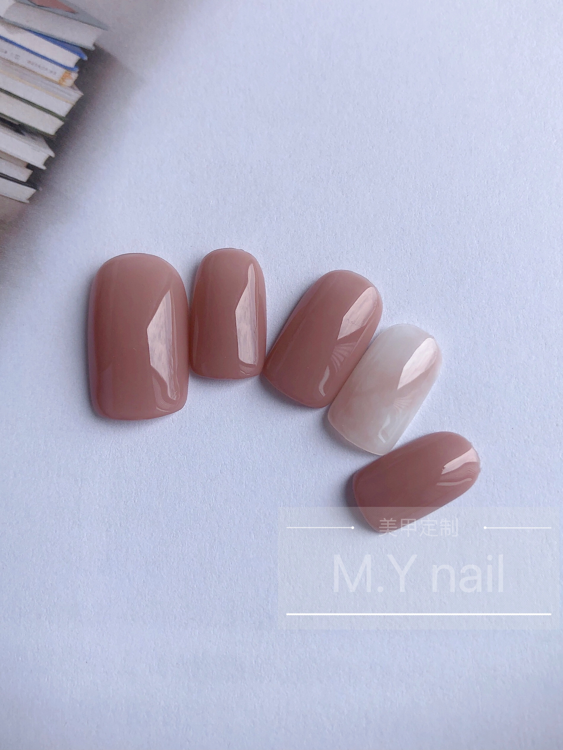 实拍大理石晕染豆沙裸色纯手工穿戴甲短款自然简约白领气质成品甲