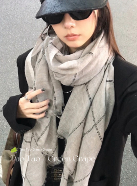 韩系灰色条纹褶皱棉麻围巾女秋冬薄款丝巾系脖长条文艺感披肩围脖