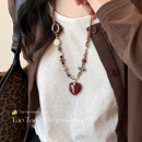 爱心串珠吊坠项链女2025新款 编绳毛衣链高级感配饰 民族风秋冬长款