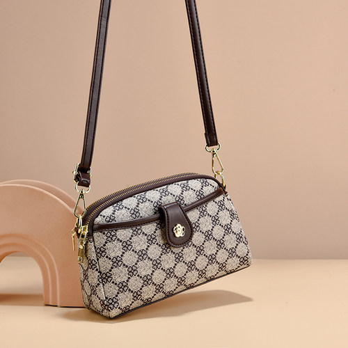 包包女包2025春夏新款质感复古大气妈妈包中年单肩包百搭斜挎小包