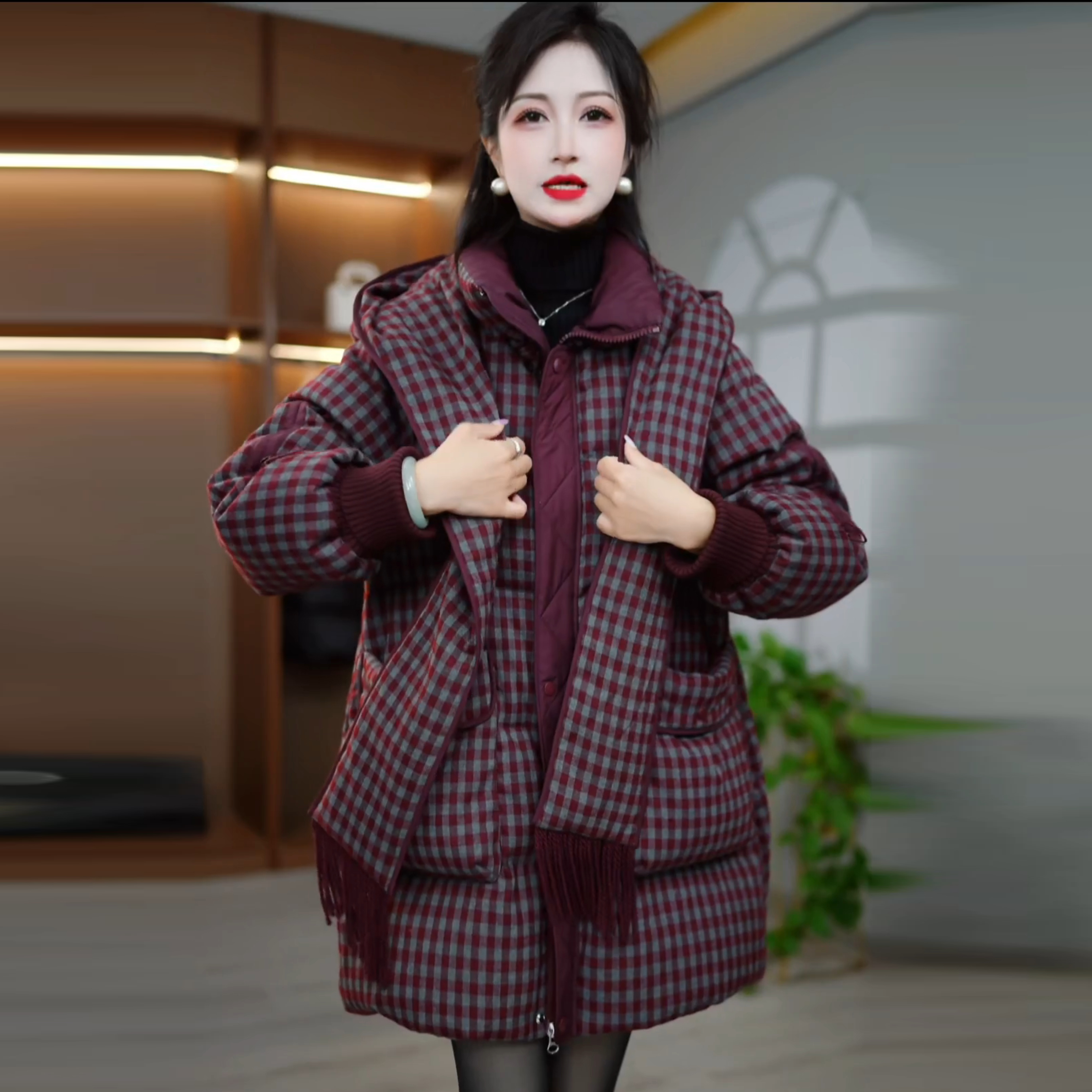 2025新款中老年女装羽绒服女时尚气质妈妈装中长款加厚保暖外套