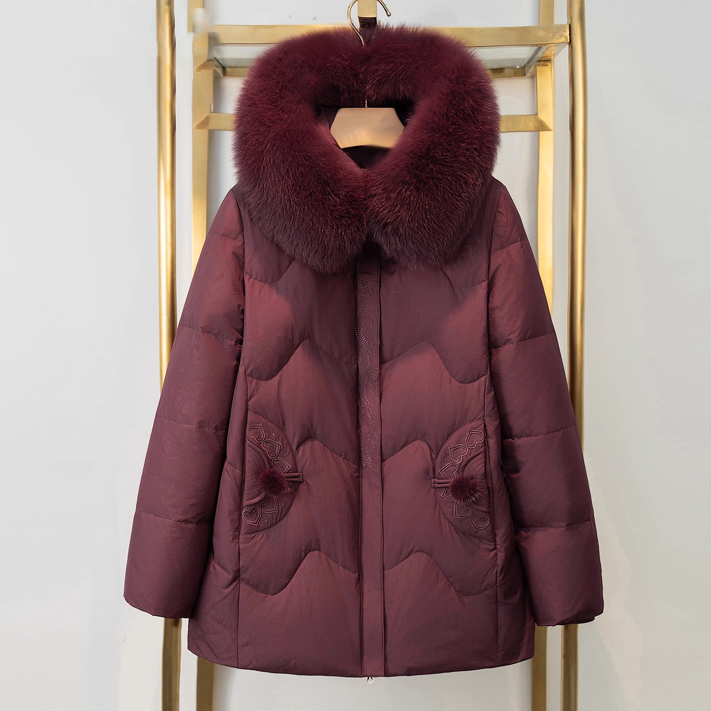 妈妈羽绒服女士中长款冬装中老年人新国风加厚大码红色外套