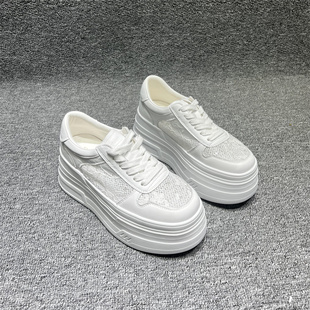 2026春夏新款欧洲站真皮女鞋欧货圆头松糕底增高透气小白鞋板鞋潮