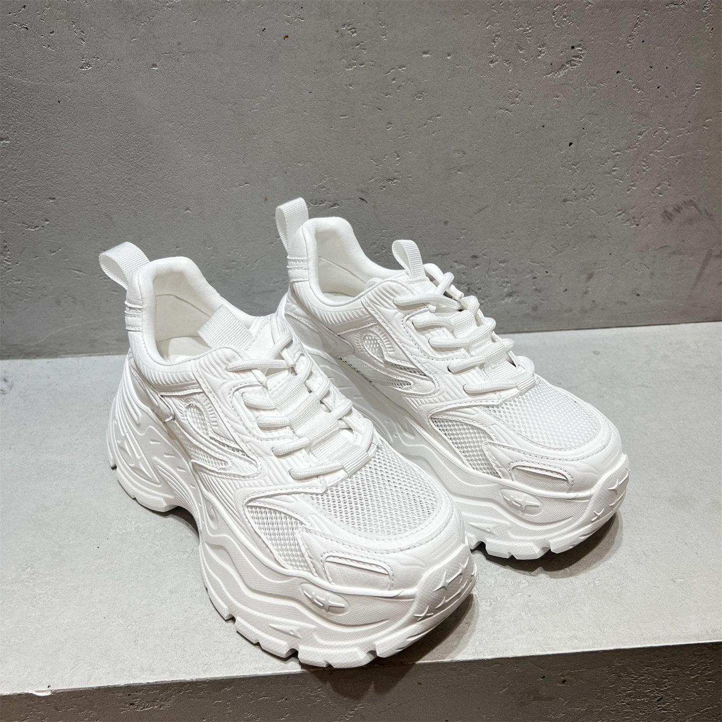 欧洲站女鞋2026春夏新款真皮网面透气系带厚底增高时尚休闲老爹鞋