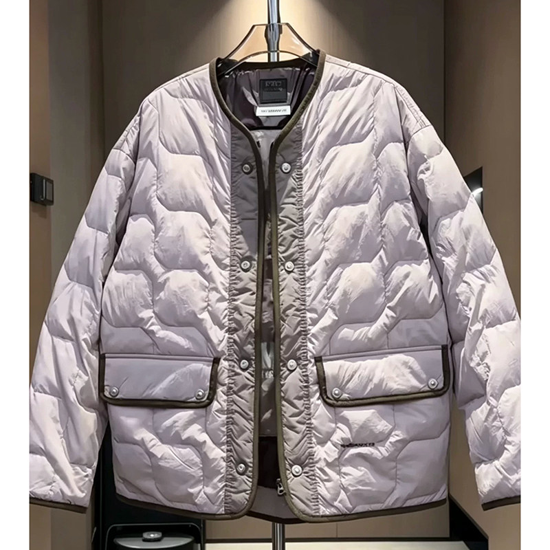 90白鸭绒情侣棒球领轻薄羽绒服