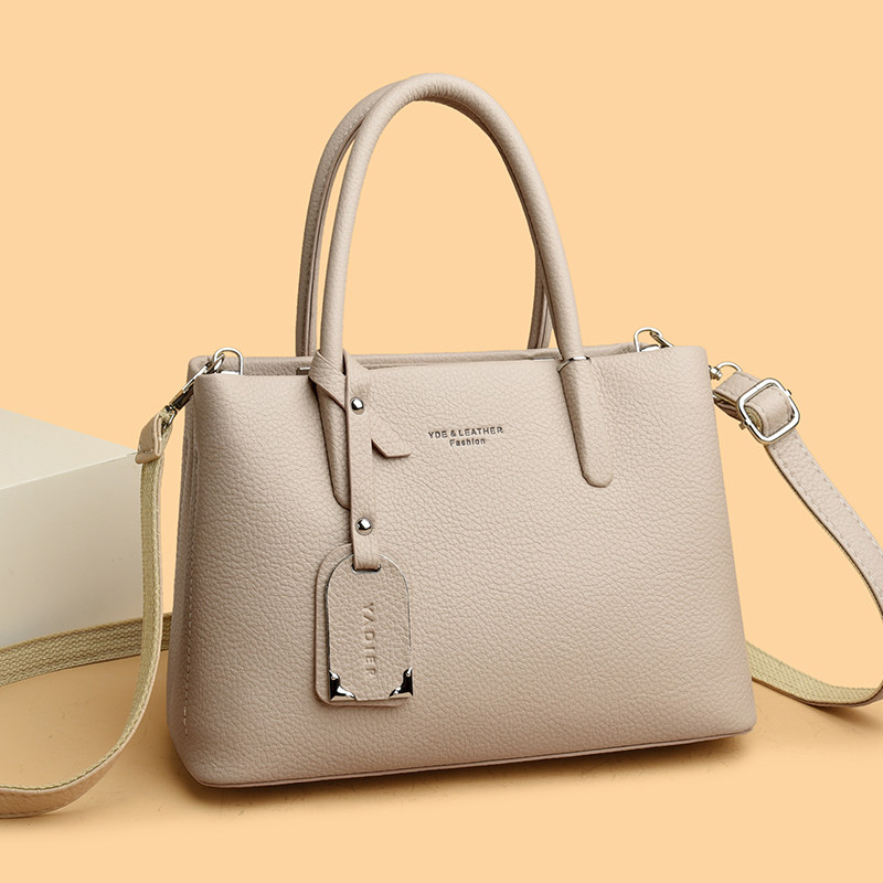 专柜正品真皮包女2025新款大气百搭中年妈妈包高级感通勒手提包潮