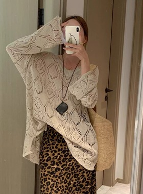 复古小众镂空轻薄款针织衫凉爽宽松显瘦性感V领编织花型长袖罩衫