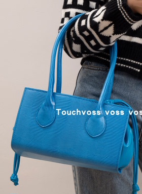 2020小方新款复古设计纹抽绳单肩包蜥蜴感休闲手提秋冬包包女