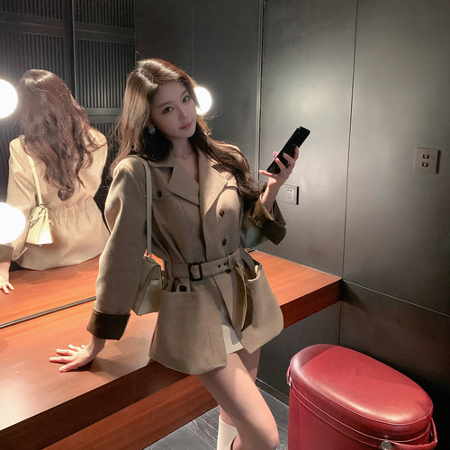 ByYou 秋季人字纹卡其色翻领西装毛呢外套女短款收腰系带呢子大衣