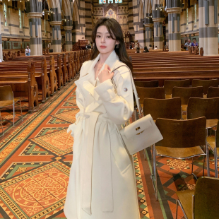 修身 ByYou 英伦风白色羊毛呢风衣外套女长款 薄款 收腰气质大衣 春季