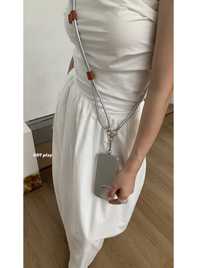 DT play 银色简约高级感冷淡风质感垮带韩国ins风小众博主适用于iphone17/16promax/15/14苹果13手机壳保护套