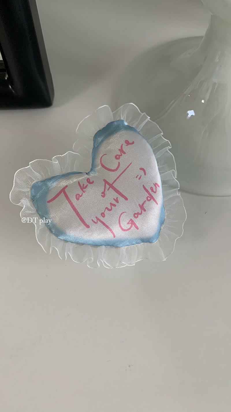 DT play《 take care of your garden 》支架韩国博主ins风适用于iphone16/15promax苹果11/12/13/14手机壳