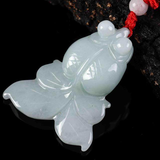 翡翠金鱼吊坠天然玉鲤鱼跳龙门小玉鱼玉坠鱼形玉石年年有余项链