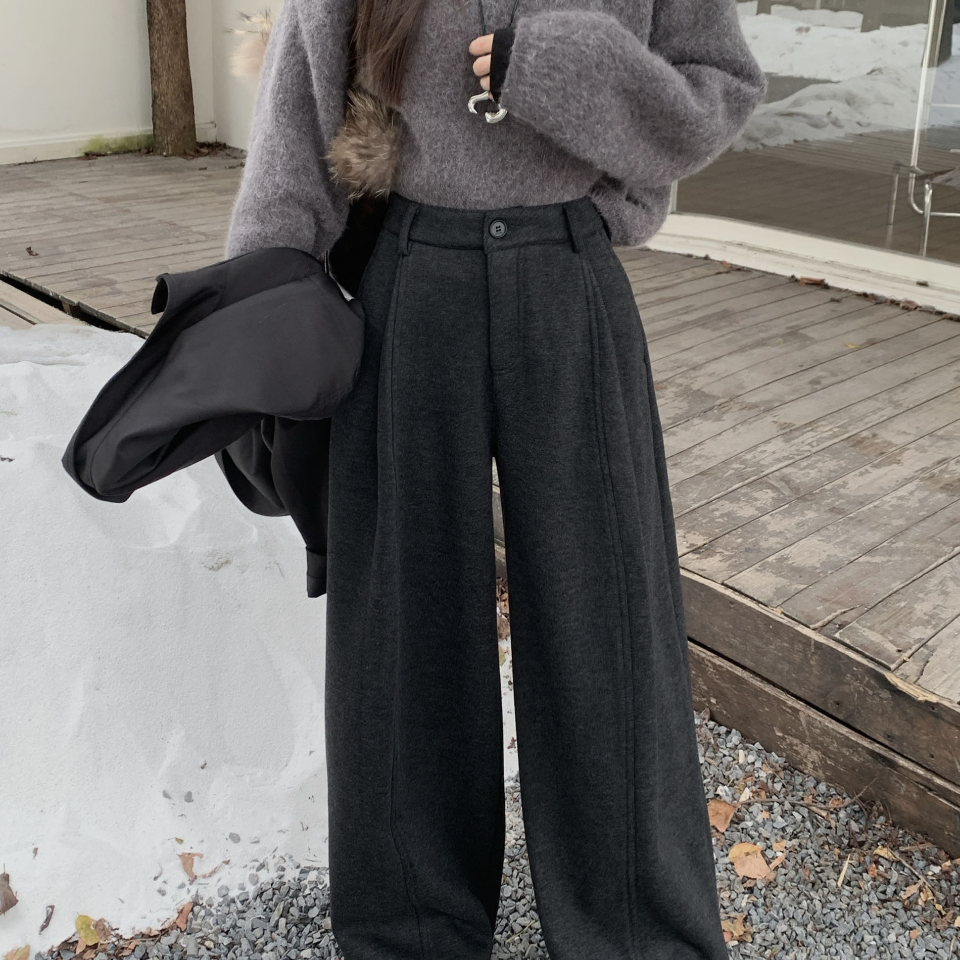 三角标羊毛加绒直筒气球弯刀裤