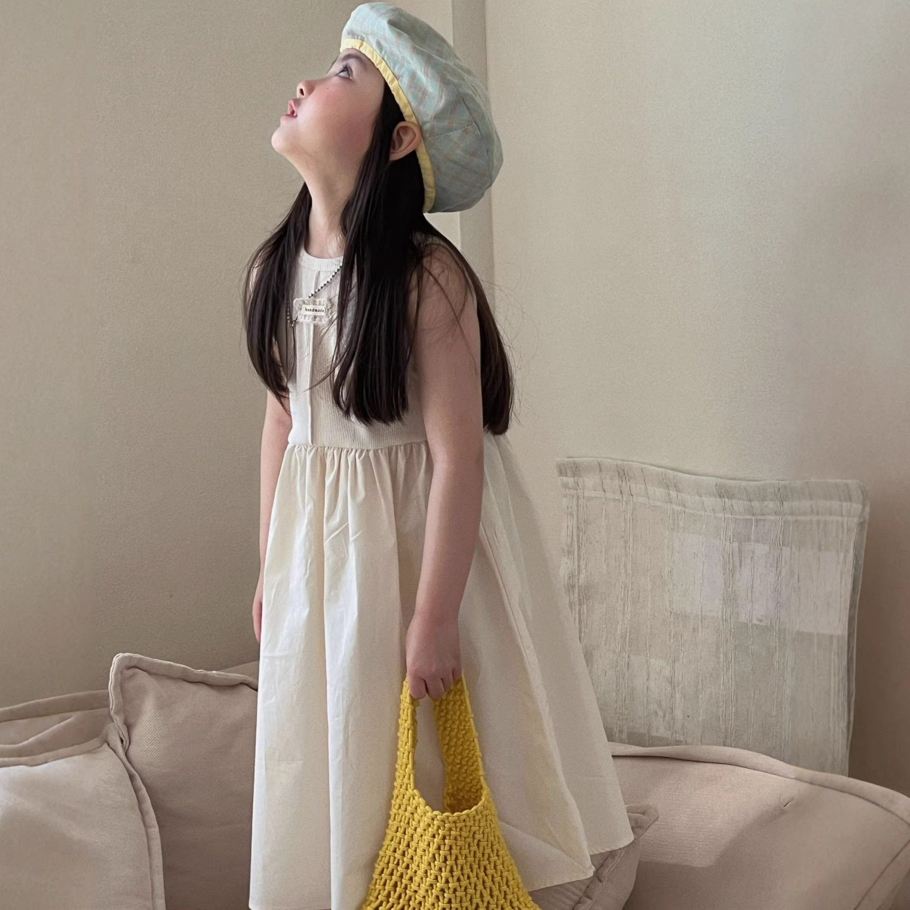女大童连衣裙2026新款夏季韩版洋气背心裙气质白色无袖裙子女童装