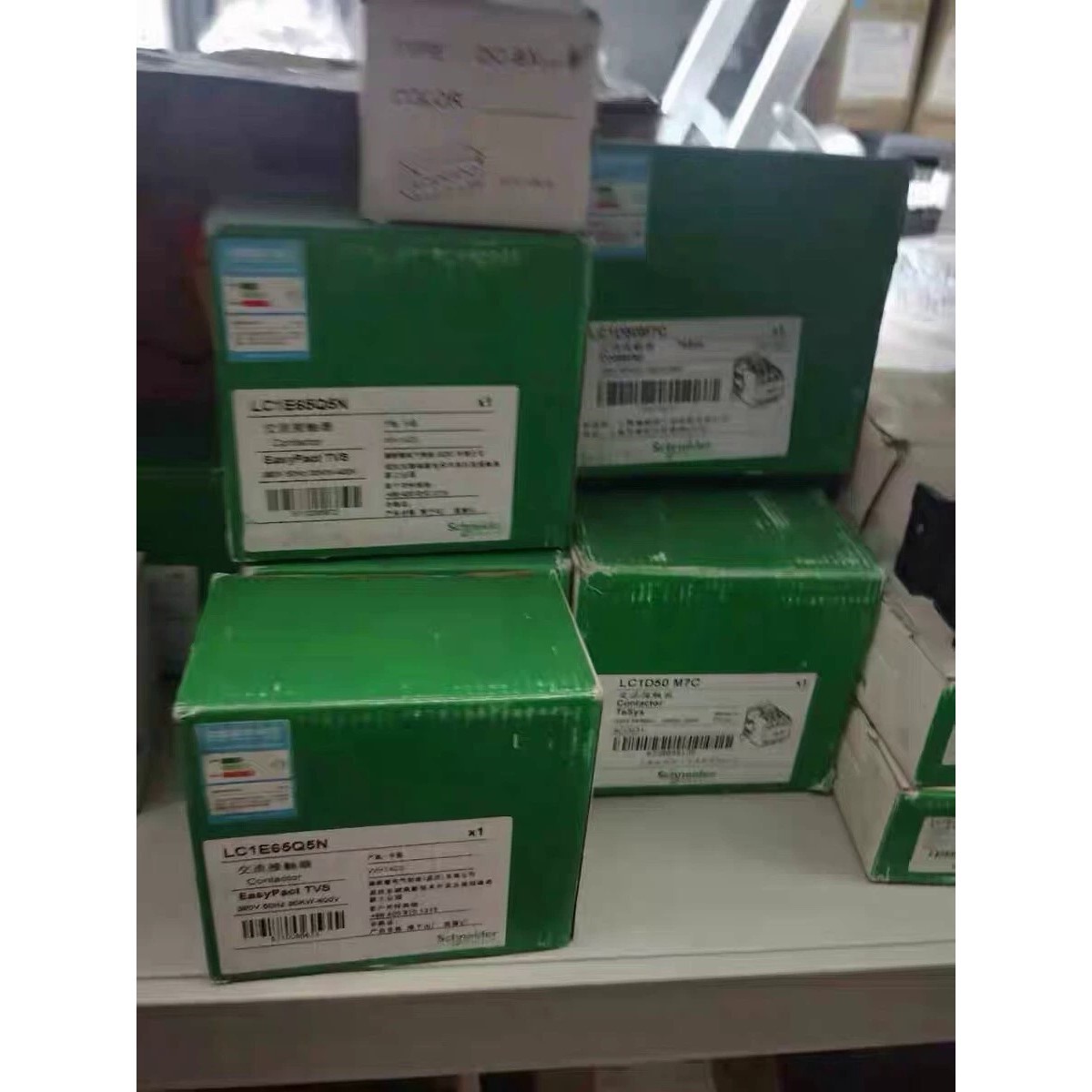 LC1D50M7C施耐德交流接触器50A 220V全新原装拍前询价